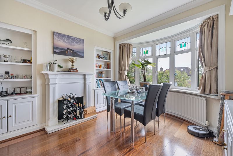 Dining- click for photo gallery